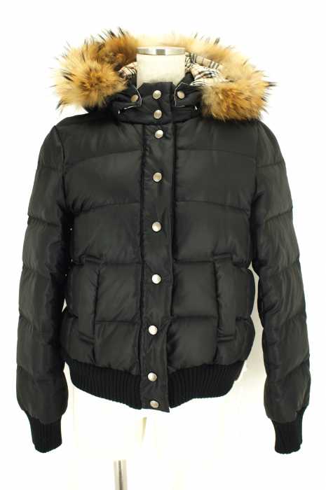 BURBERRY BLUE LABEL (バーバリーブルーレーベル) ラクーンファー裏地チェック柄ダウンジャケット レディース アウター