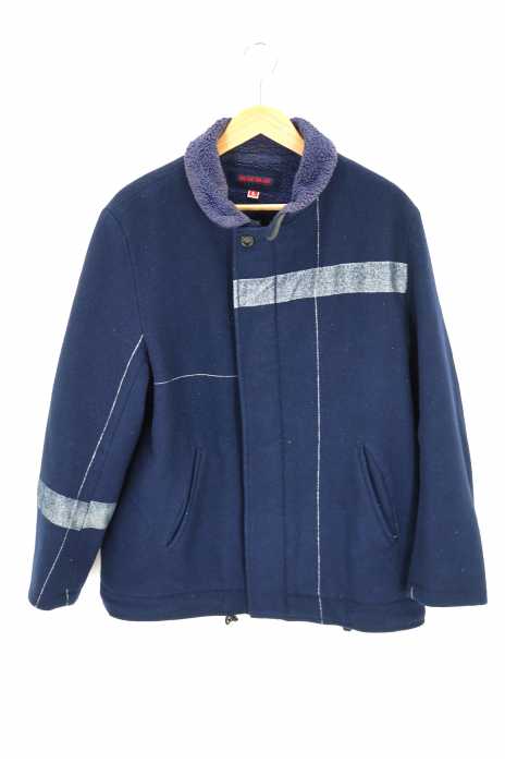 BLUE BLUE（ブルーブルー） 裏ボア スタンドカラー ショートコート ラインプリント ウール メンズ アウター