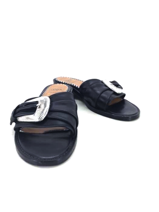 TOGA PULLA(トーガプルラ) 別注メタルモチーフサンダル バックル レディース シューズ