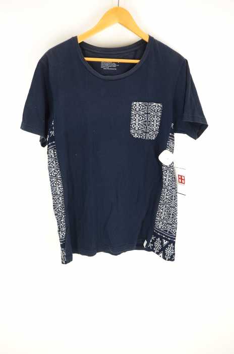 WHITE MOUNTAINEERING(ホワイトマウンテニアリング) サイドデザインTシャツ メンズ トップス