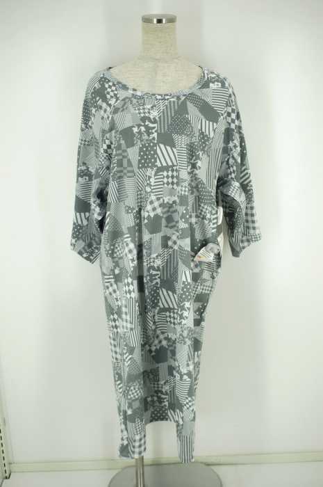 ANSEASON ANREALAGE（アンシーズン アンリアレイジ） オーバーサイズロング丈Tシャツ レディース トップス