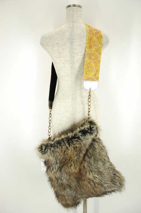 SARAH&BRED(サラアンドブレッド) フェイクファーショルダーバッグ レディース バッグ