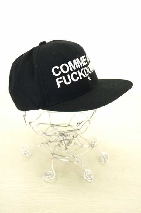 SSUR（） COMME des FUCKDOWN 刺繍キャップ メンズ 帽子