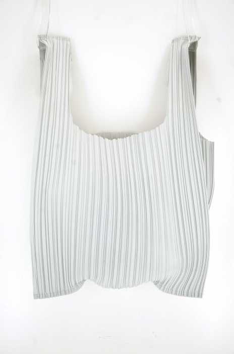 PLEATS PLEASE ISSEY MIYAKE （プリーツプリーズイッセイミヤケ） プリーツ加工 レディース バッグ