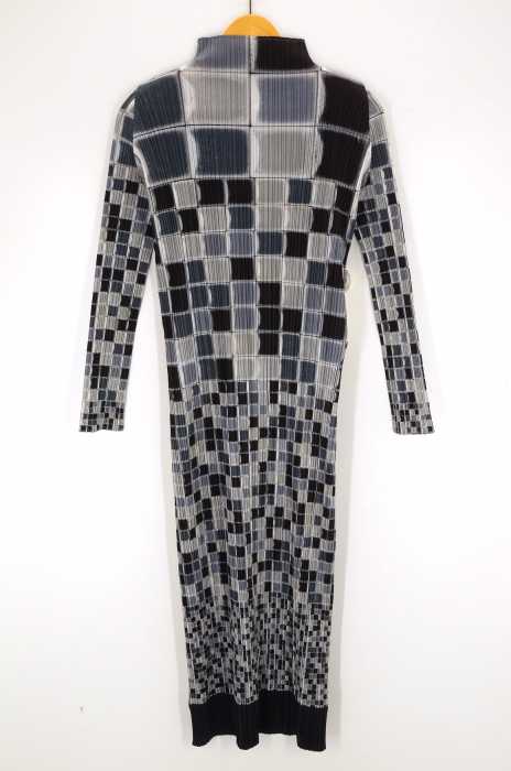 PLEATS PLEASE ISSEY MIYAKE(プリーツプリーズイッセイミヤケ) プリーツロングスリーブワンピース レディース ワンピース