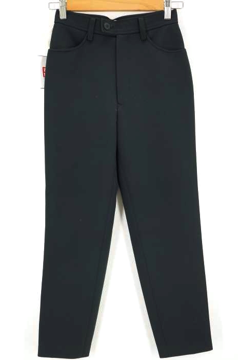 ISSEY MIYAKE（イッセイミヤケ） ストレートスラックスパンツ レディース パンツ