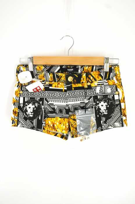 VERSUS VERSACE (ヴェルサス) 総柄ショートパンツ レディース パンツ
