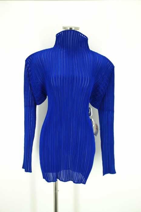 ISSEY MIYAKE （イッセイミヤケ） プリーツタートルネックカットソー レディース トップス