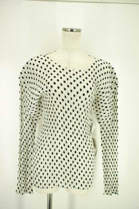 ISSEY MIYAKE （イッセイミヤケ） 16SS ドット柄プリーツカットソー レディース トップス