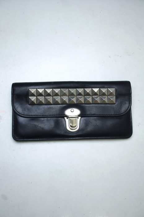 COMME des GARCONS （コムデギャルソン） スタッズレザーウォレット メンズ ファッション雑貨