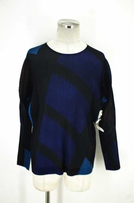 ISSEY MIYAKE MEN （イッセイミヤケメン） プリーツトップス メンズ トップス