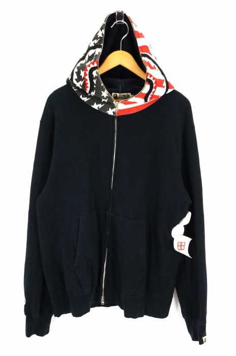 A BATHING APE （アベイシングエイプ） シャークパーカー メンズ トップス
