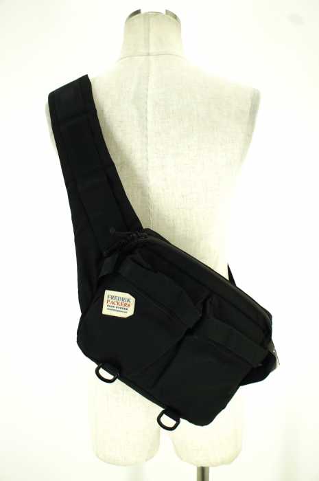 FREDRIK PACKERS () ボディバッグ メンズ バッグ