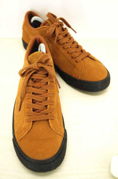 NIKE SB (ナイキスケートボーディング) blazer zoom low メンズ シューズ