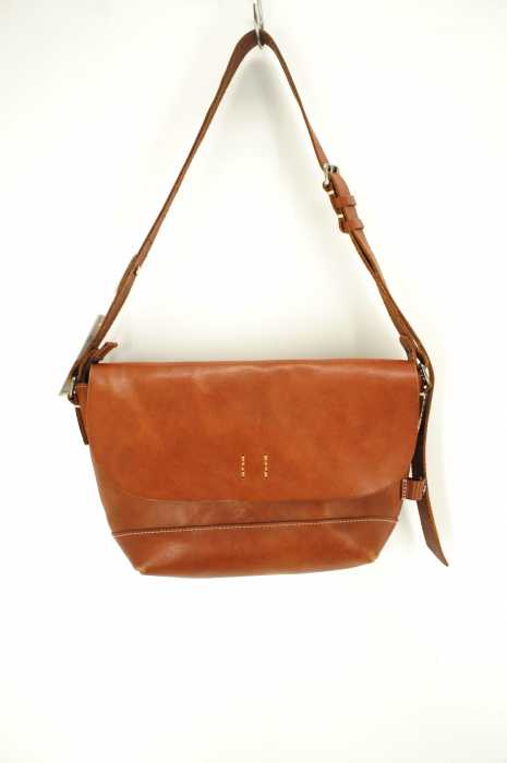 H 1203 MANO FECE （マノフェス） レザーショルダーバッグ メンズ バッグ