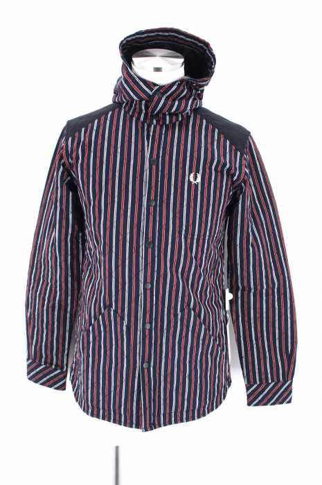 FRED PERRY （フレッドペリー） キルティングフーデッドジャケット メンズ トップス