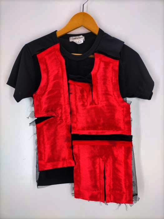 COMME des GARCONS（コムデギャルソン） AD2018 フロントデザインTシャツ レディース トップス