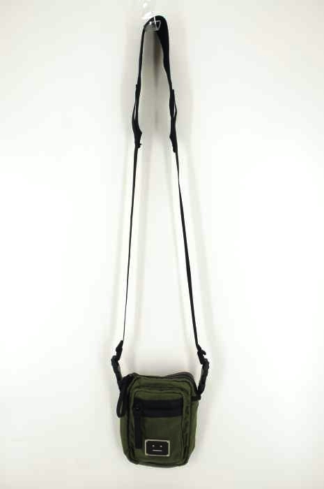 ACNE STUDIOS（アクネストゥディオズ） LOGO PLAQUE POCKET BAG メンズ バッグ