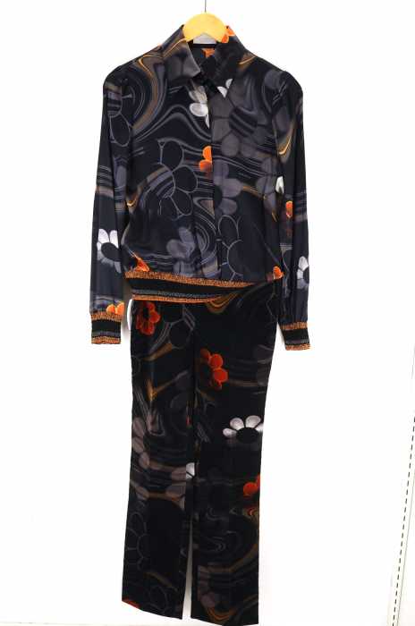 ICEBERG（アイスバーグ） リブ切替シルクブラウス モールスキンパンツ  