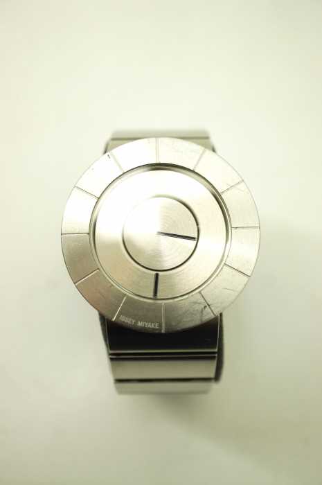 ISSEY MIYAKE×吉岡徳仁(イッセイミヤケ) 「SILAN001」VJ20-0010 クオーツ腕時計 ウォッチ メンズ 腕時計