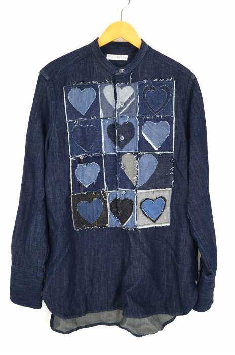 J.W.ANDERSON（ジェイダブリュー.アンダーソン） ハーフボタンハートパッチロング丈デニムシャツ メンズ トップス
