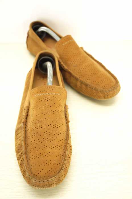 UGG （アグ） HENRICK STRIPE PERF エンボス加工レザースリッポン メンズ シューズ
