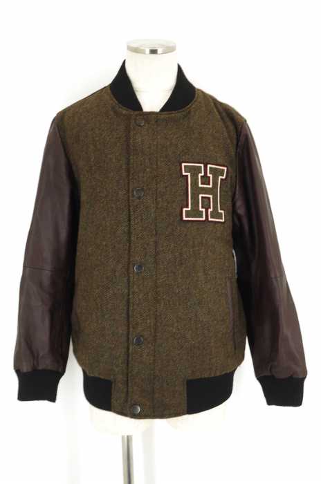 TOMMY HILFIGER （トミーヒルフィガー） 袖レザー切替ヘリンバーン柄Hワッペンスタジャン メンズ アウター
