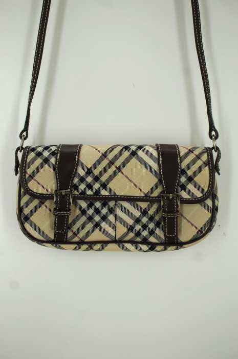 BURBERRY BLUE LABEL（バーバリーブルーレーベル） チェック柄ミニポーチ　ショルダー レディース バッグ