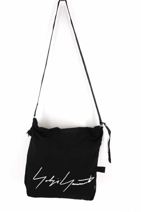 Yohji Yamamoto（ヨウジヤマモト） 青山店 シグネチャーショルダー