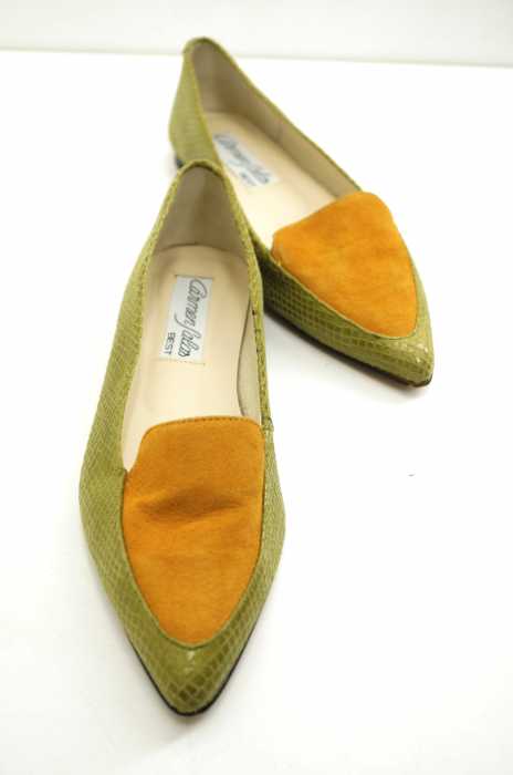 Carmen Salas(カルメンサラス) スウェード切り替えポインテッドトゥ  