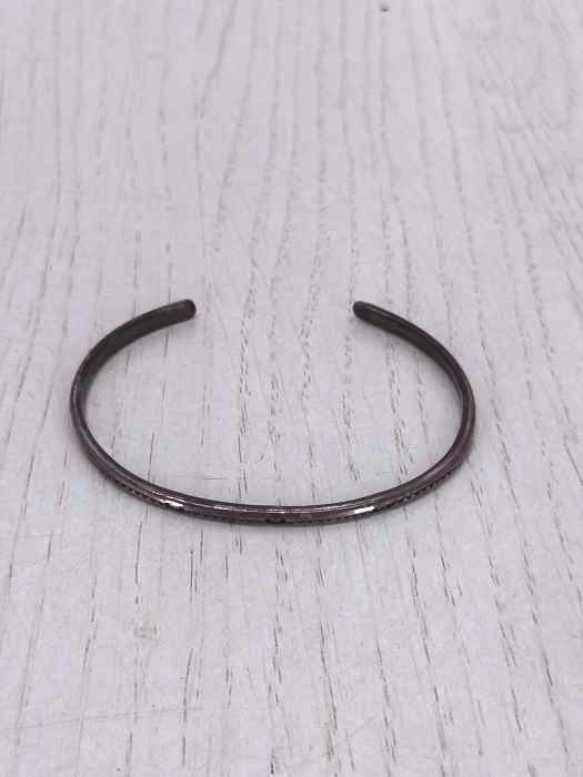 NAVAJO(ナバホ) STERLING TAHE刻印バングル メンズ アクセサリー