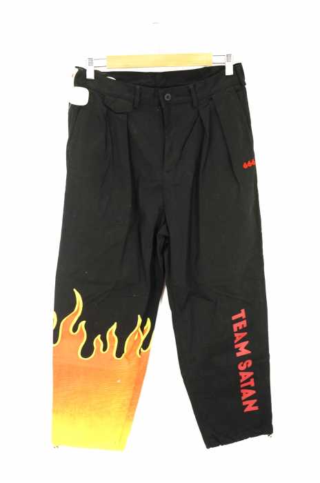 TEAM SATAN 666 （チームサタン） ロゴフレイムプリントタックパンツ メンズ パンツ