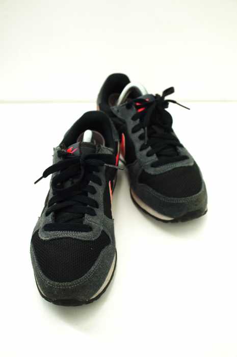 NIKE （ナイキ） WMNS GENICCO レディース シューズ