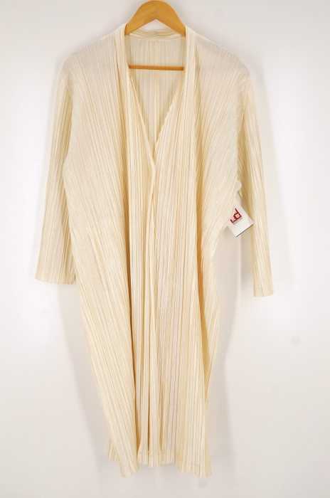 PLEATS PLEASE ISSEY MIYAKE（プリーツプリーズイッセイミヤケ） 1B ノーカラープリーツコート レディース アウター