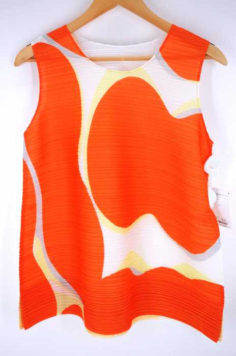 PLEATS PLEASE ISSEY MIYAKE（プリーツプリーズイッセイミヤケ） 17AW ワイドシルエットノースリーブトップス レディース トップス