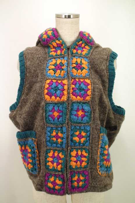 TITICACA（チチカカ） 刺繍フーデッドベスト レディース アウター
