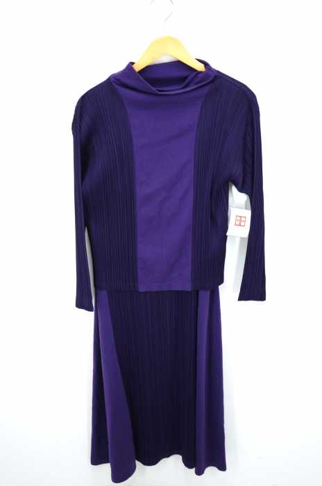 PLEATS PLEASE ISSEY MIYAKE（プリーツプリーズイッセイミヤケ） プリーツ切替ハイネックトップス&プリーツ切替ロングスカート レディース セットアップ