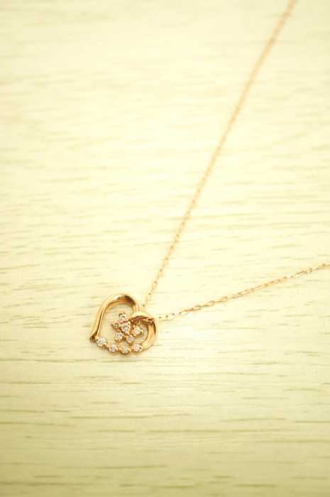 4℃ （ヨンドシー） 2013　Xmas　 メレダイヤ付　ハートモチーフ レディース アクセサリー