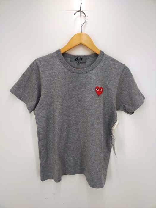 PLAY COMME des GARCONS（プレイコムデギャルソン） AD2017 ハートロゴ半袖Tシャツ レディース トップス