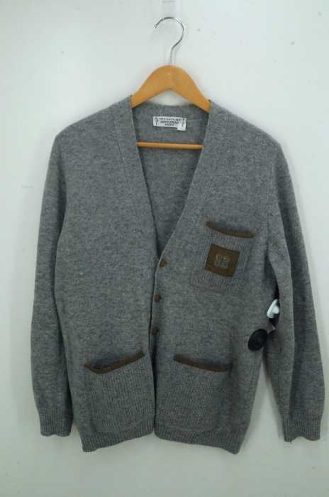 GIVENCHY（ジバンシィ） OLD スウェードロゴパッチ装飾ニットカーディガン メンズ トップス