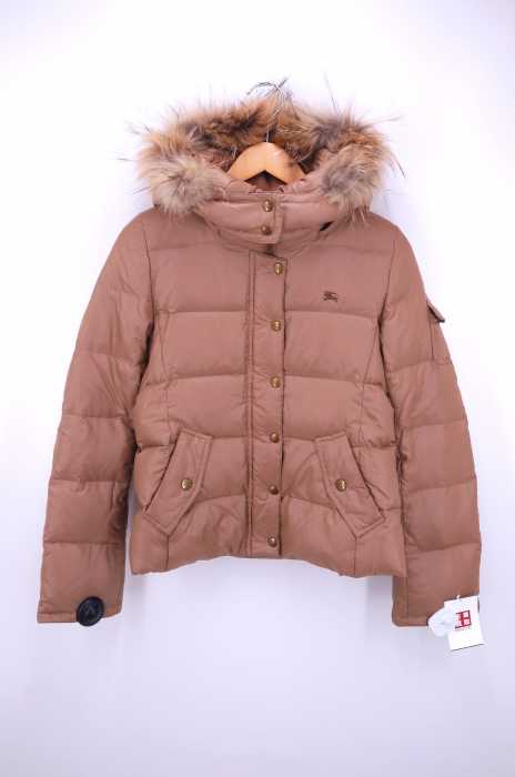 BURBERRY BLUE LABEL（バーバリーブルーレーベル） 裏地ノバチェック柄 ラクーンファー ショートダウンジャケット レディース アウター