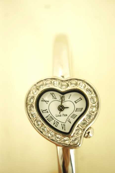 Louis Pion （ルイピオン） ハート型 レディース 腕時計 – ブランド