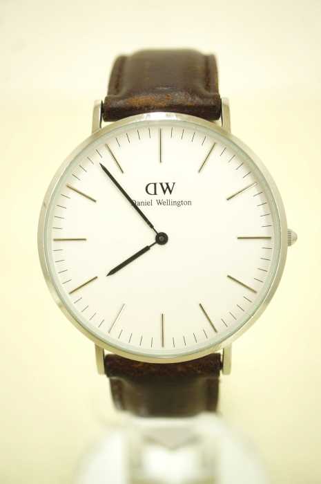 Daniel Wellington （ダニエルウェリントン ） レザーベルト メンズ 腕時計