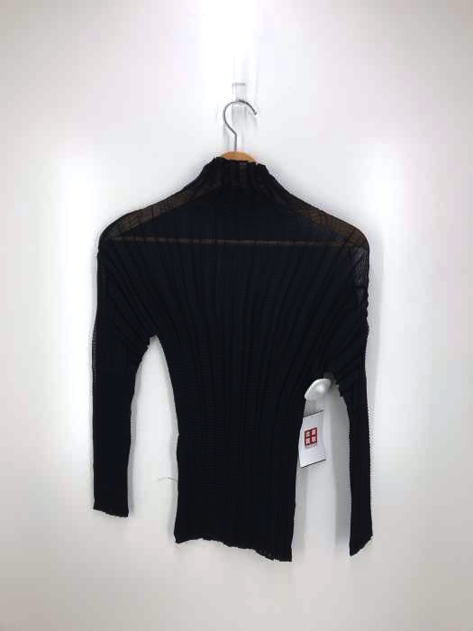 ISSEY MIYAKE（イッセイミヤケ） モックネックプリーツブラウス レディース トップス
