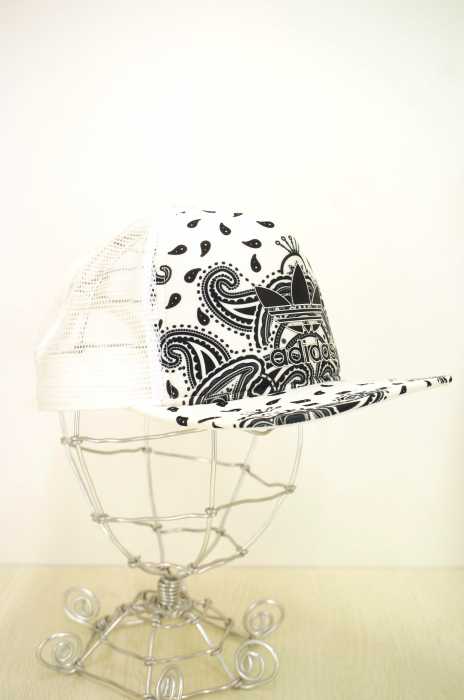 adidas Originals (アディダスオリジナルス) ペイズリープリントメッシュキャップ メンズ 帽子