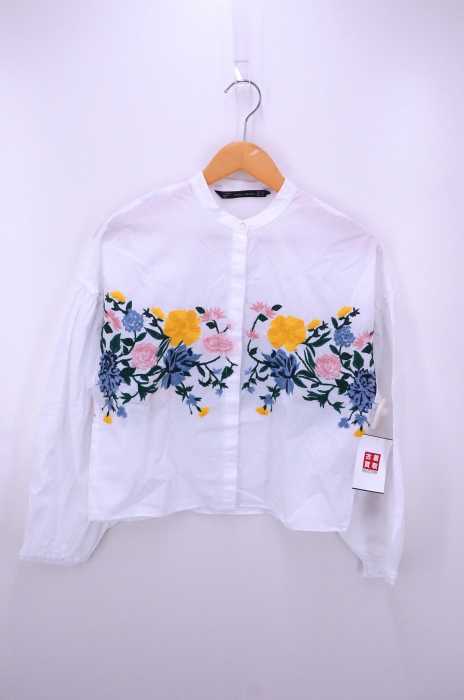 ZARA Trafaluc collection (ザラトラファルクコレクション) スタンドカラー 花柄 刺繍 ドロップショルダー フラワー レディース トップス