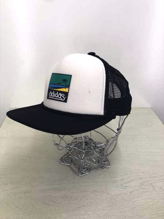 adidas Originals（アディダスオリジナルス） ビーチイラスト メッシュキャップ スナップバック メンズ 帽子
