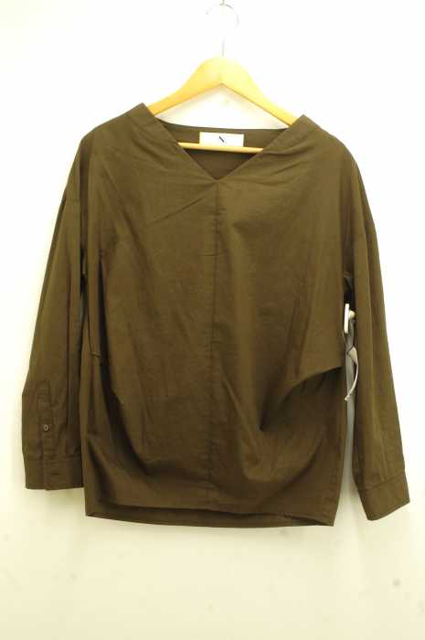 N.NATURAL BEAUTY BASIC （エヌナチュラルビューティーベーシック） Vネックシャツ レディース トップス