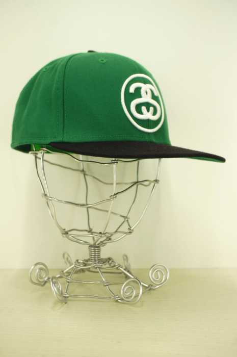 STUSSY （ステューシー） 6パネルアーチロゴキャップ　スナップバック メンズ 帽子