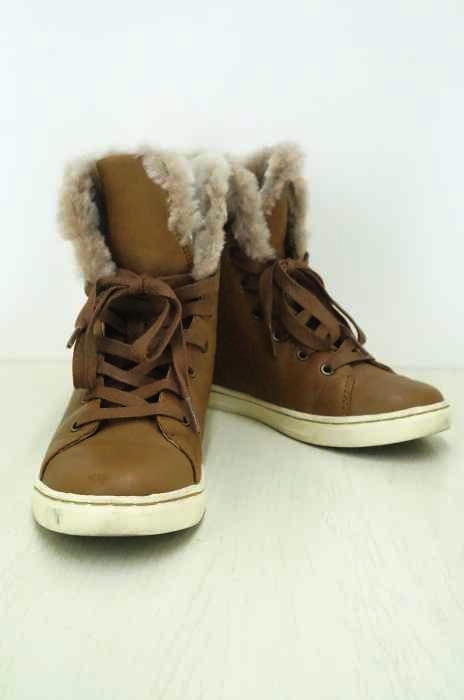 UGG（アグ） Croft Luxe Quilt-Trim Boots レディース シューズ